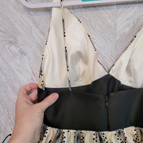 Milly Silk Starburst Deep Plunge Mini Dress Size 2 - Picture 8 of 10